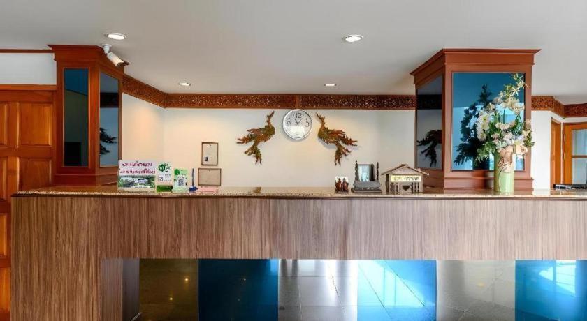 Beverly Hill Park Hotel Nakhon Sawan Exterior photo