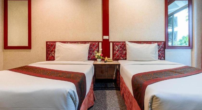 Beverly Hill Park Hotel Nakhon Sawan Exterior photo