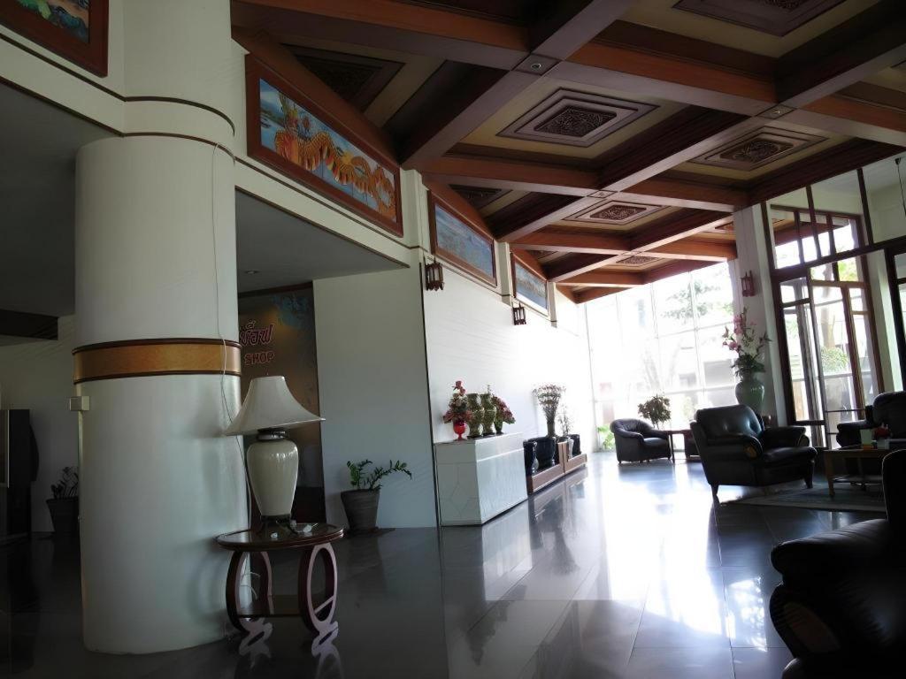 Beverly Hill Park Hotel Nakhon Sawan Exterior photo